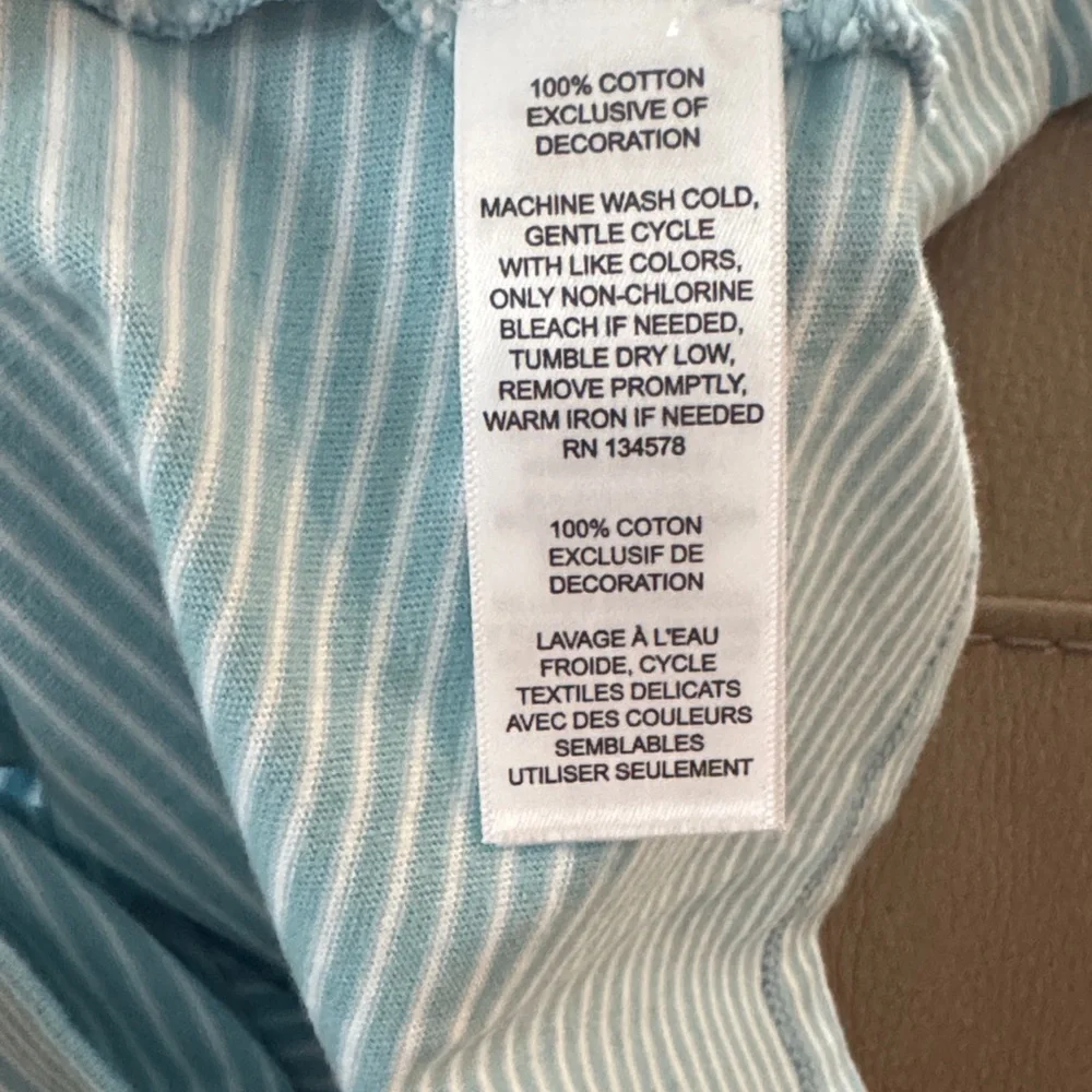 Vineyard Vines Blue and White Striped‎ Polo
